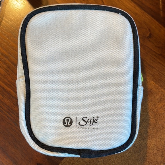 LULULEMON X SAJE COLLABORATION THE RESET KIT NEVER USED PERSONAL DIFFUSER - Picture 2 of 10